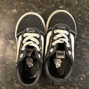 Like new toddler Vans!
